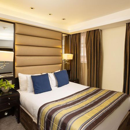 Park Grand Mayfair London Exterior photo A bedroom at the hotel