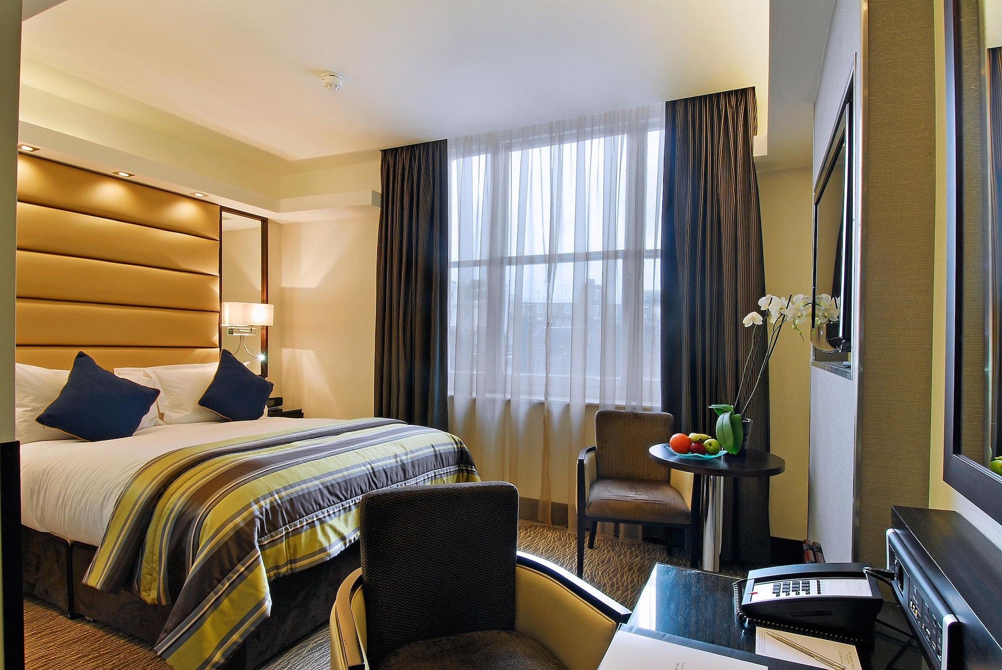 Park Grand Mayfair London Exterior photo A room at the hotel