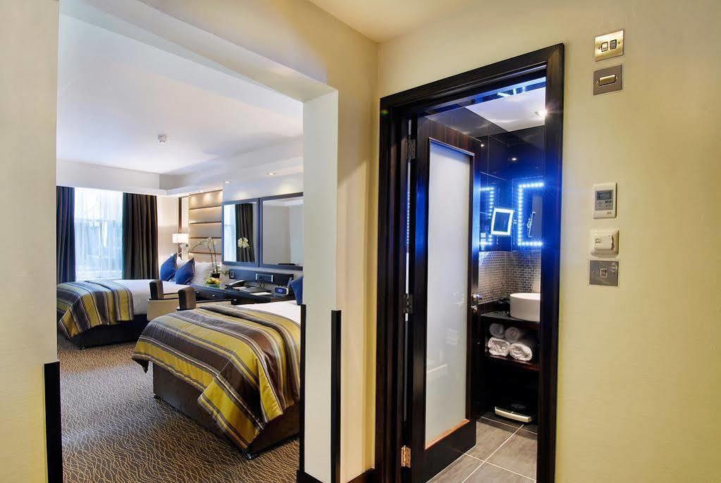 Park Grand Mayfair London Exterior photo A room at the hotel