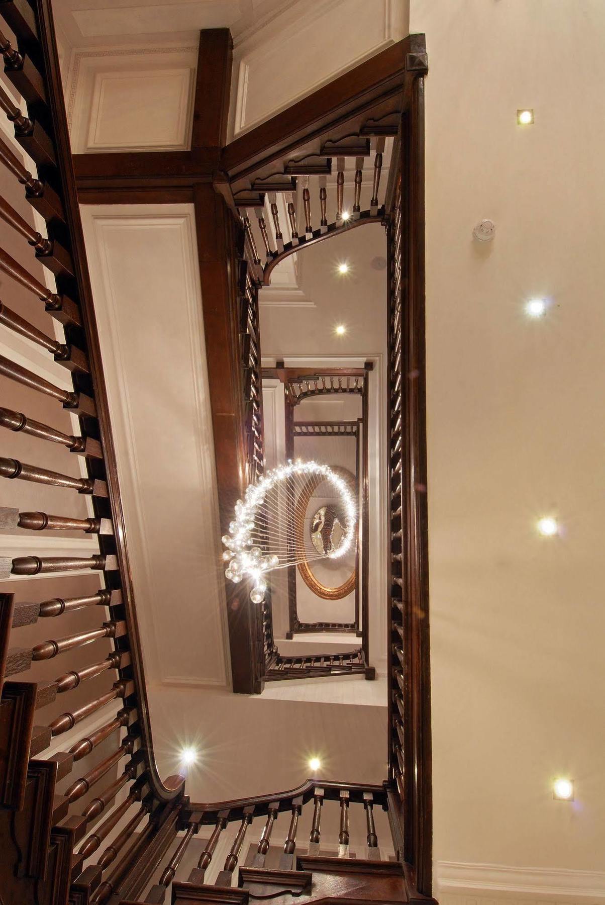 Park Grand Mayfair London Exterior photo Stairwell