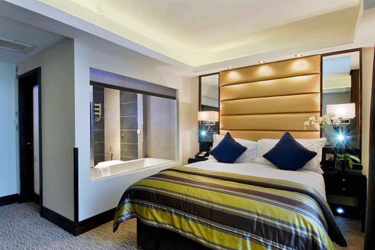Park Grand Mayfair London Exterior photo A bedroom at the InterContinental London The O2